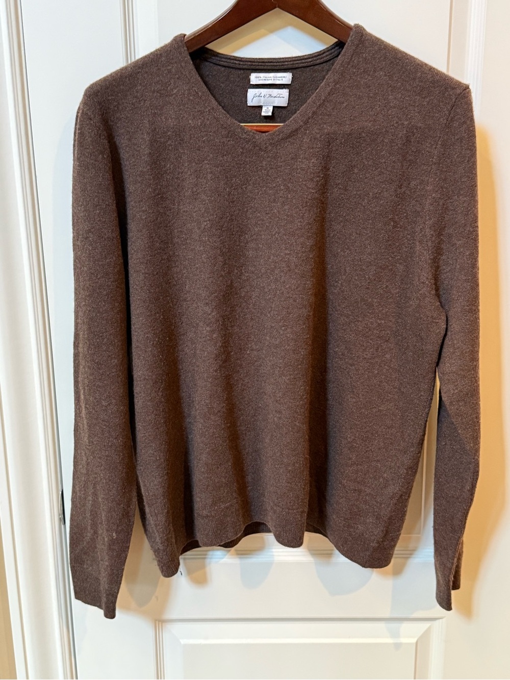 John W. Nordstrom Men's Brown Cashmere V-Neck Sweater